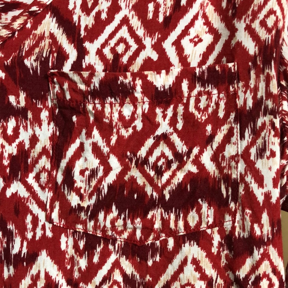 ⭐️ 4 for $20 ⭐️ Fun2Fun Ritten Henley Top - Picture 4 of 10